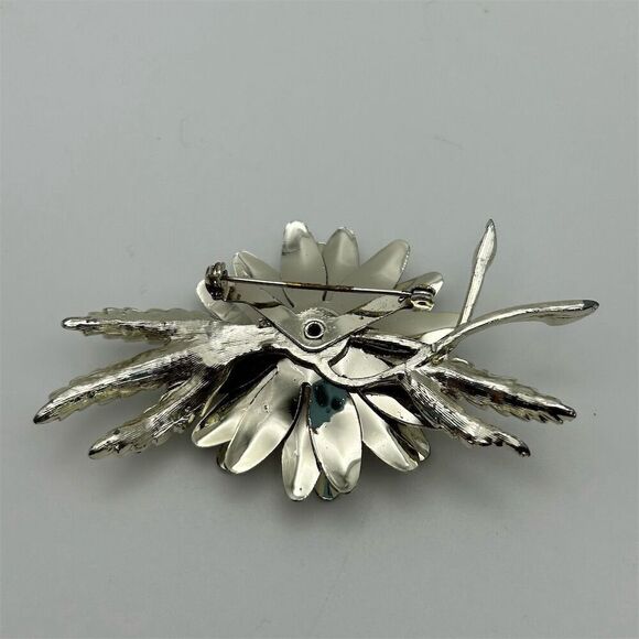 Vintage Silver Tone Textured Floral Brooch Pin Aurora Borealis Rhinestones - Picture 3 of 4